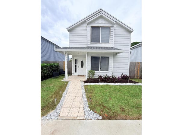 5813 Wild Lupine Court, West Palm Beach, FL 33415