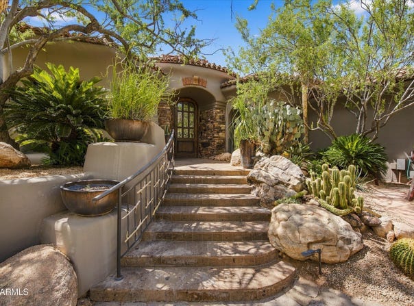 5921 E CHENEY Drive, Paradise Valley, AZ 85253