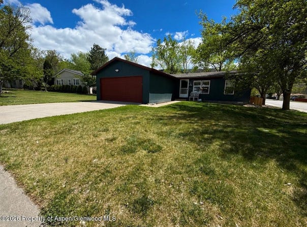 12 E Bonanza Place, Battlement Mesa, CO 81635