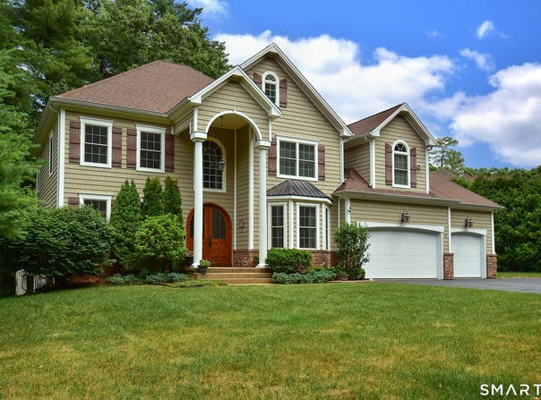 5 Biltmore Court, Avon, CT 06001