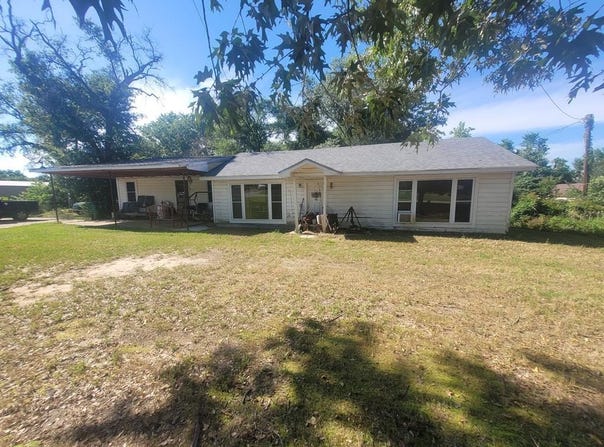 111 Kentucky, PALESTINE, TX 75801