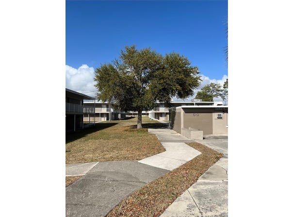 800 N FISKE Boulevard, COCOA, FL 32922