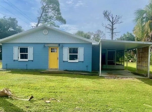 1210 Hawthorne Ave, Cedar Key, FL 32625