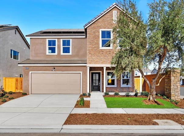 1059 Springtime Avenue, Clovis, CA 93619