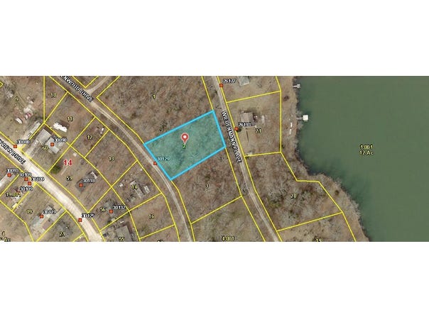 Greenwood Drive, Edwards, MO 65326