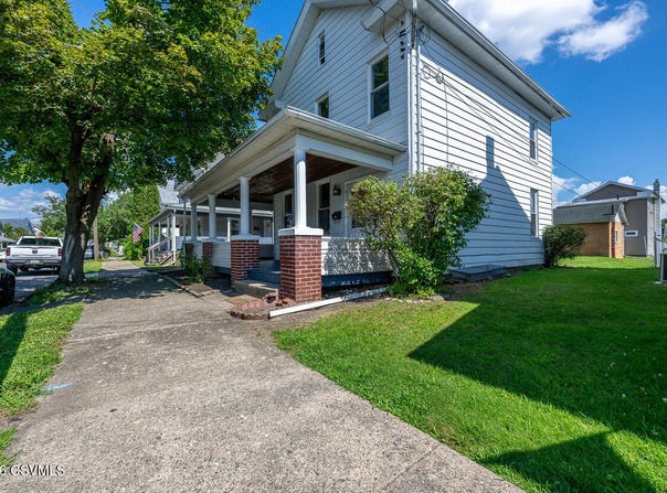 416 E 4TH Street, Berwick, PA 18603