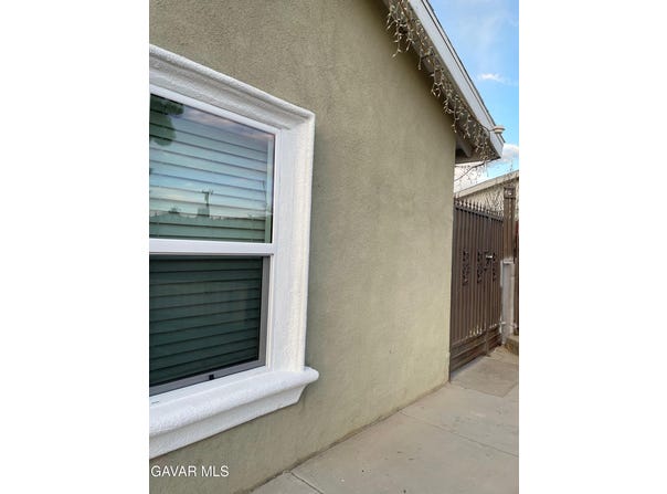369 E Avenue R4, Palmdale, CA 93550