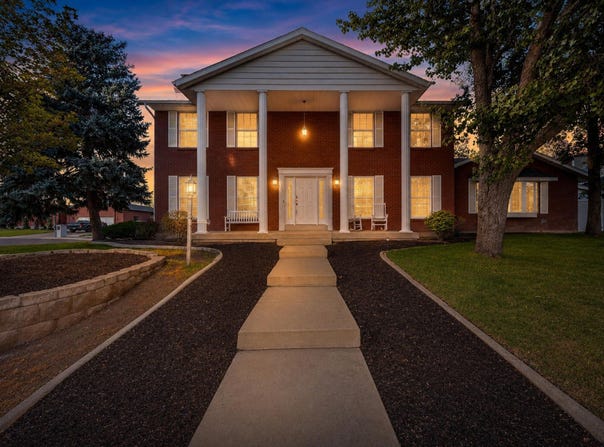 8441 S RUA BRANCO Dr, Sandy, UT 84093