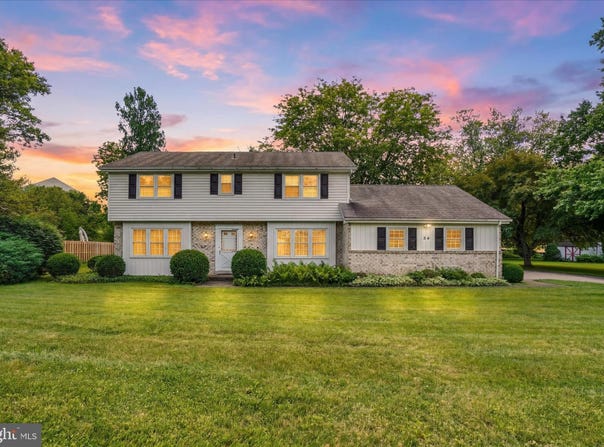 20 FOX RUN Drive, YORK, PA 17403