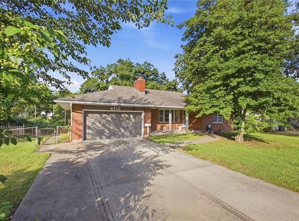 6710 N Baltimore Avenue, Gladstone, MO 64118
