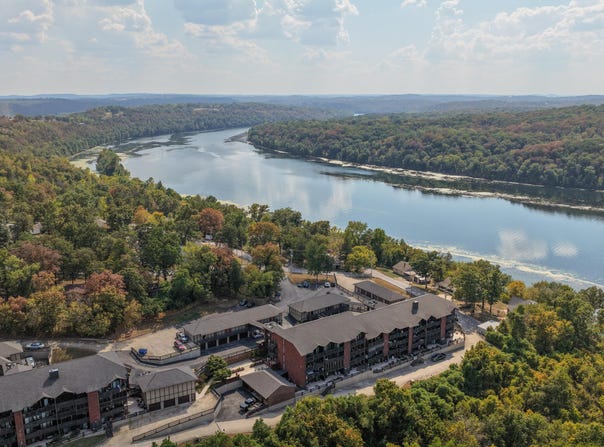 150 Sunken Forest Drive, Forsyth, MO 65653