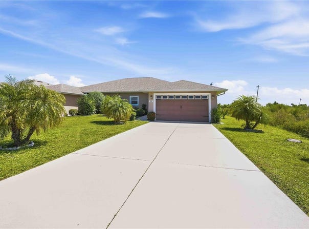 7256 DAVID Boulevard, PORT CHARLOTTE, FL 33981