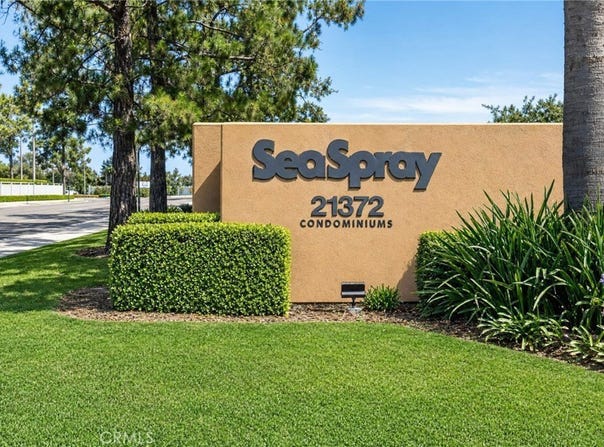 21372 Brookhurst, Huntington Beach, CA 92646