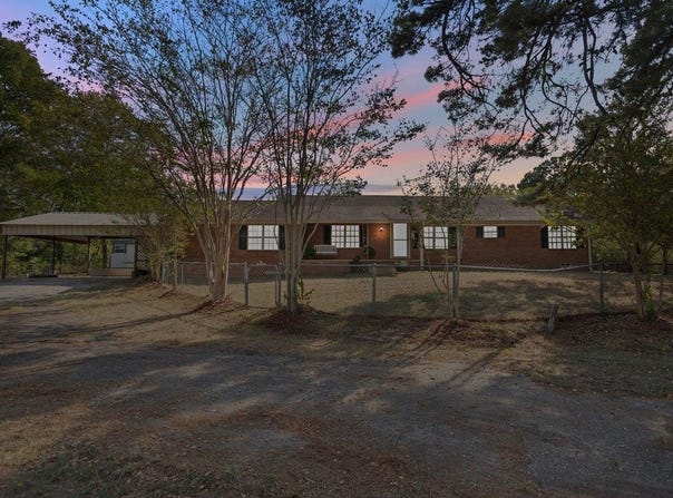 1018 FM E 1798, Mount Enterprise, TX 75681