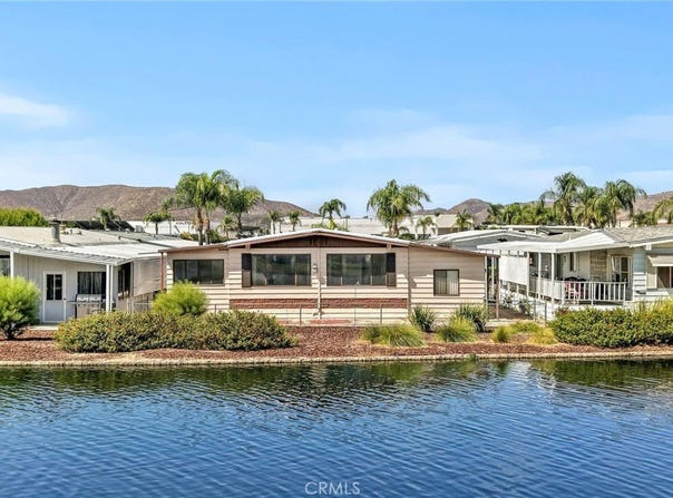 5001 W Florida, Hemet, CA 92545