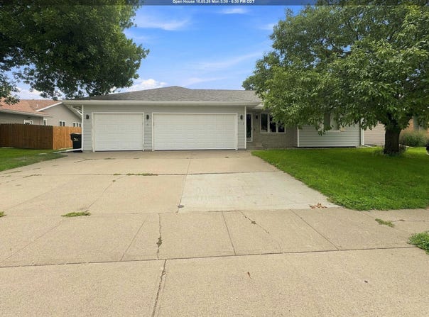 112 Settler Drive, Sergeant Bluff, IA 51054