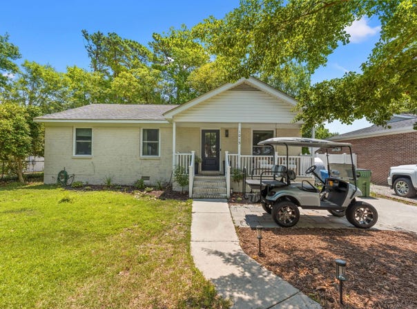 1015 Poplar Dr. S, Surfside Beach, SC 29575