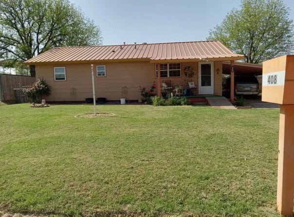 408 E Johnston Street, Rotan, TX 79546