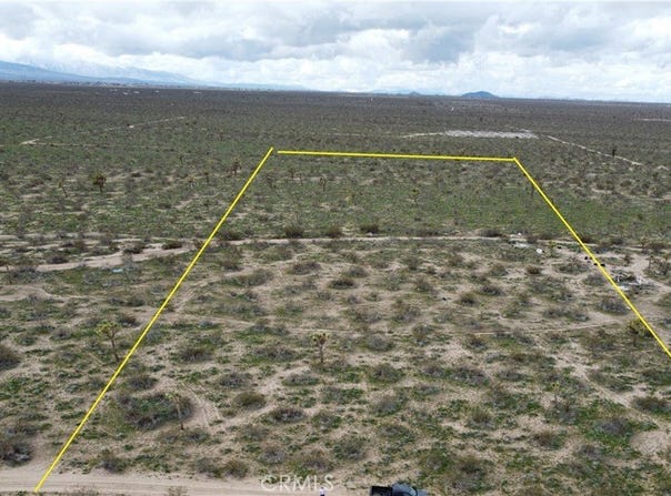 6 Nevada Road, Adelanto, CA 92301