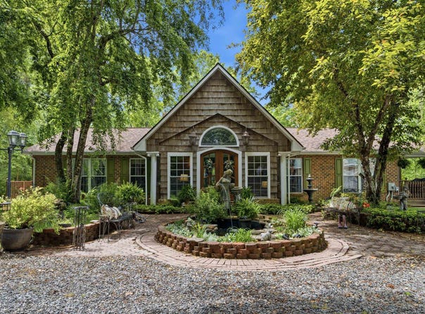 157 Burks Hollow Road, Willis, VA 24380