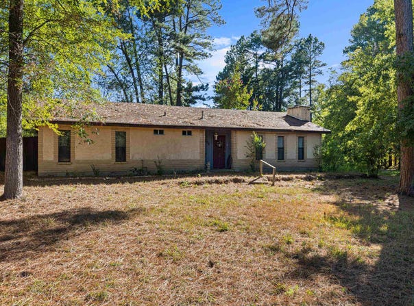 206 Maple Street, Gilmer, TX 75644