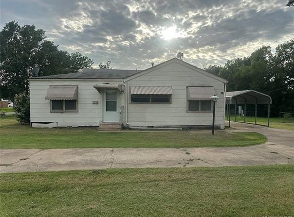 1111 E 12th Street, Okmulgee, OK 74447
