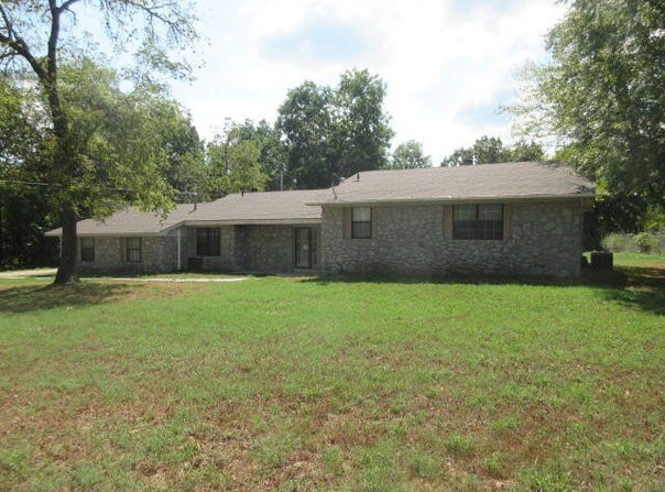 13637 E 390 Road, Jay, OK 74346