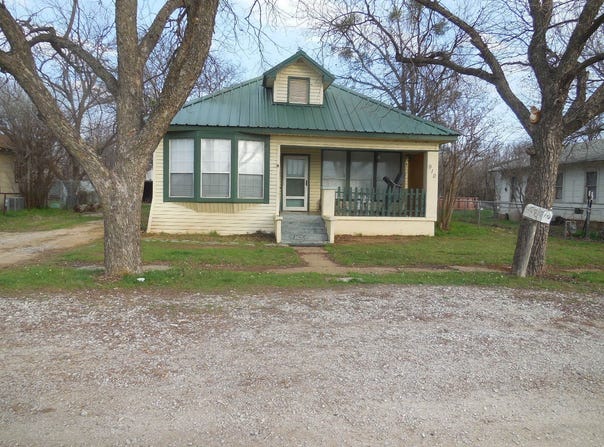 910 Sinclair Street, Ranger, TX 76470