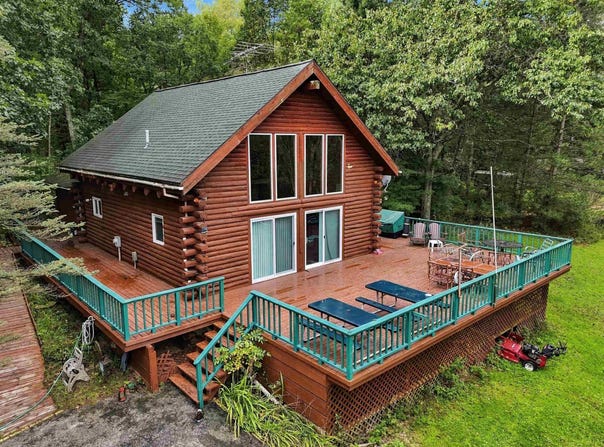 373 Fish Court, Oxford, WI 53952