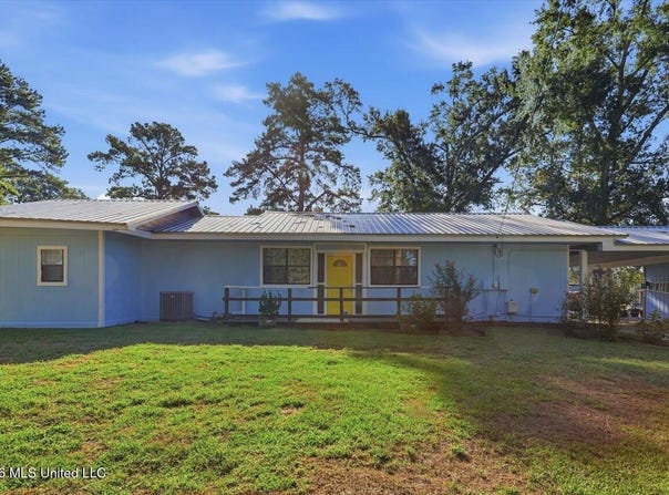 407 W Dewey Camp Drive, Florence, MS 39073