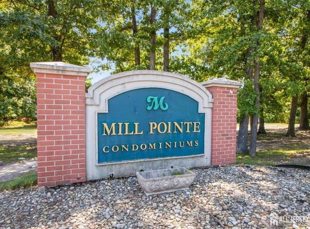 192 College Drive, Edison, NJ 08817
