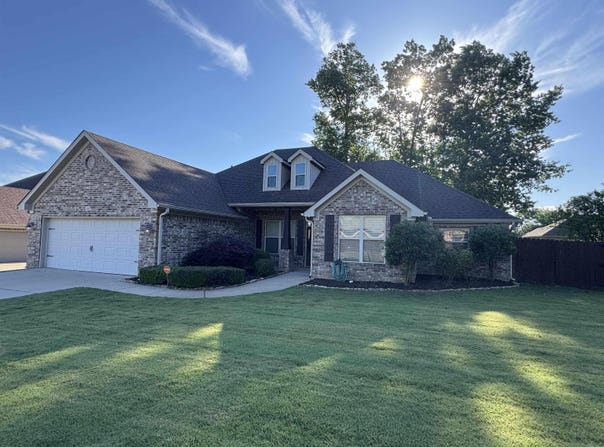 3018 DAPPLE GRAY, Benton, AR 72015