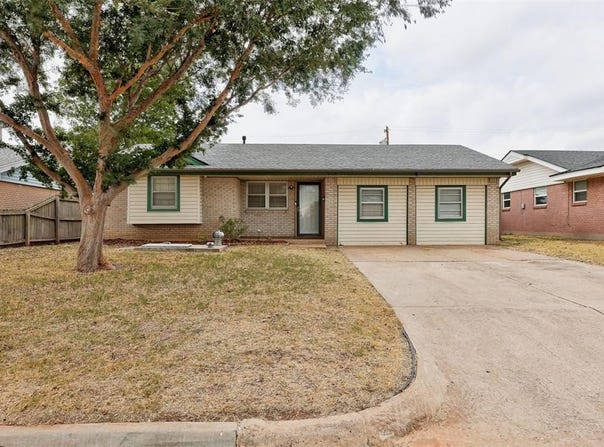 919 N Norman Avenue, Moore, OK 73160
