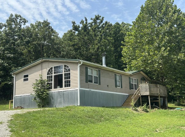 2655 Fays Lane, Mountain Grove, MO 65711