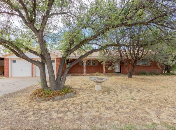 2120 65th Place, Lubbock, TX 79412