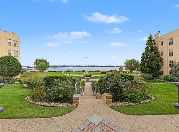 1180 Narragansett Boulevard, Cranston, RI 02905