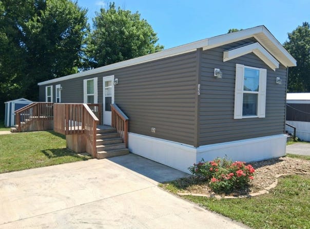 3900 Clark Lane, Columbia, MO 65202