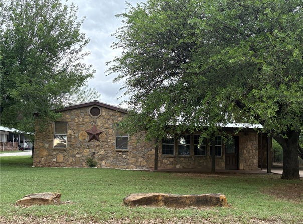 210 Jones Road, Graford, TX 76449