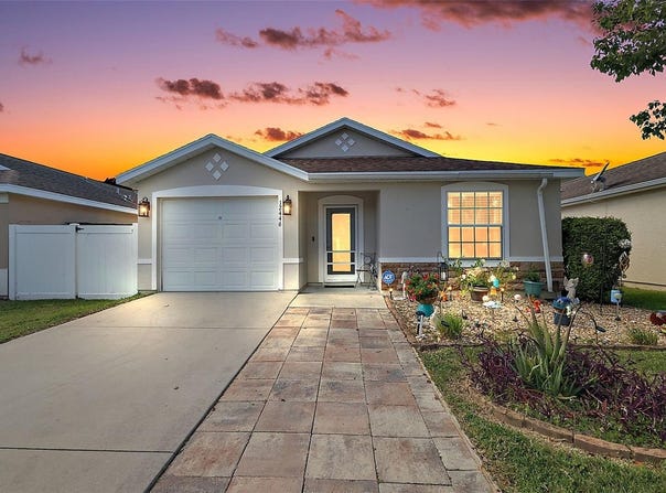 12446 NE 52ND Loop, OXFORD, FL 34484