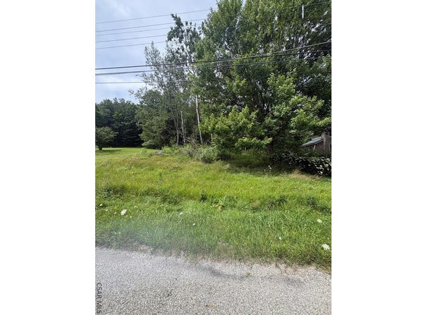 Llanfair Rd, Windber, PA 15963