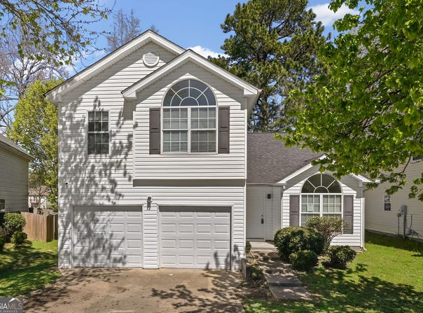 2816 Two Lakes Circle, South Fulton, GA 30349