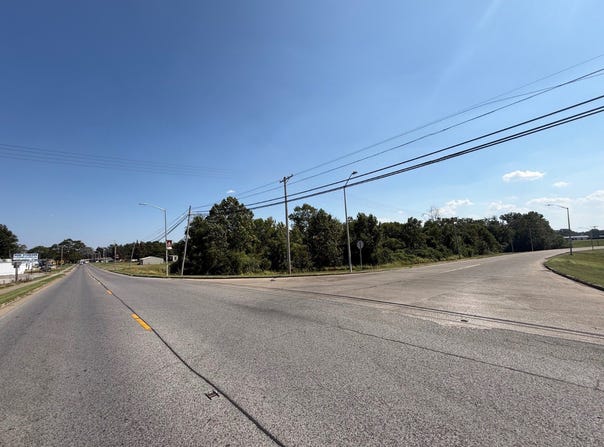 1505 Oak St, Carmi, IL 62821