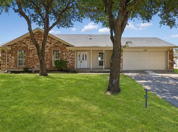 1205 Rene Drive, Alvarado, TX 76009