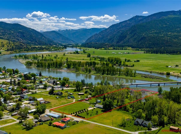 1003 4th Avenue, Plains, MT 59859