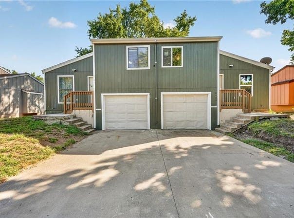 8486 Lane Drive, Raytown, MO 64138