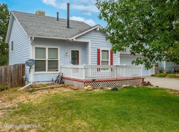 39 Aspen Way, Parachute, CO 81635