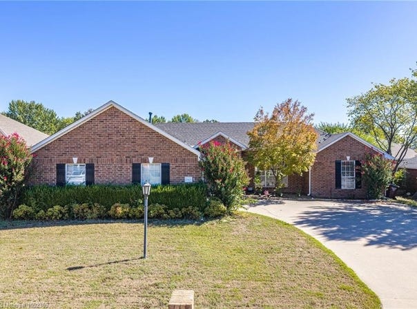 7505 Red Pine DR, Fort Smith, AR 72916