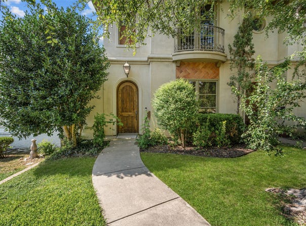 3633 Crestline Road, Fort Worth, TX 76107