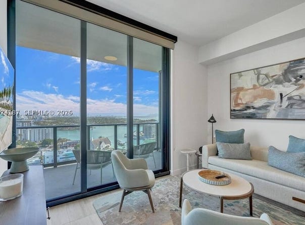 580 72 ST, Miami Beach, FL 34553