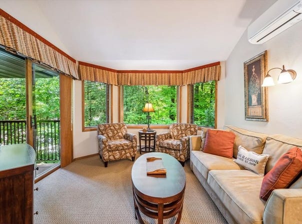 4940 Landmark Cir, Egg Harbor, WI 54209